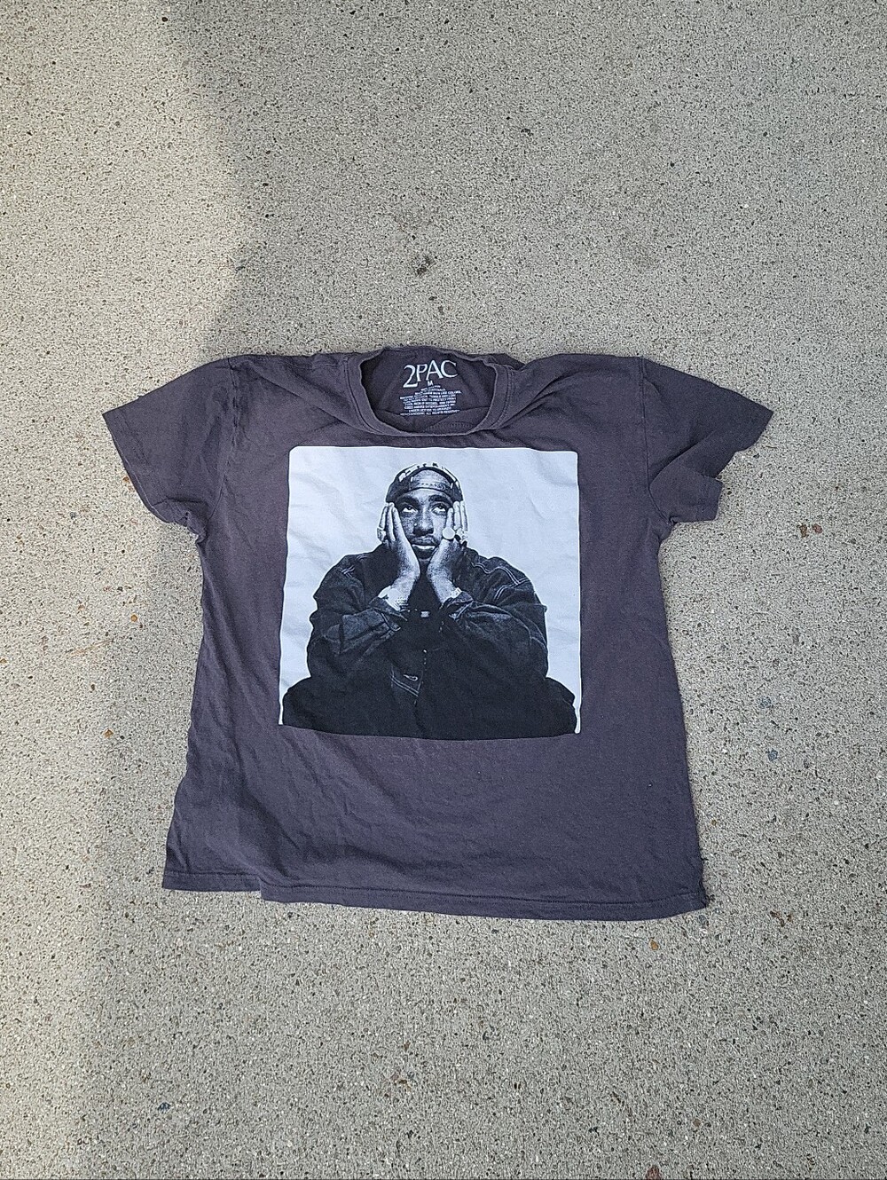 Y2K Vintage Graphic Tee - Gray Men's Short Sleeve Shirt #y2k #vintage
